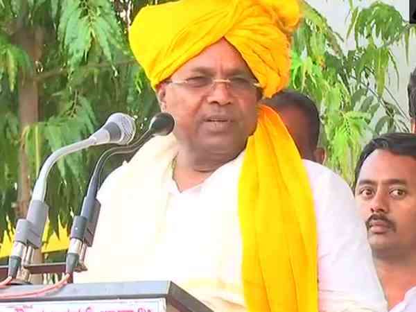 ಪಾಟೀಲರು ಮೊದಲು ಹೋಗಿ ಕಣ್ಣೀರು ಹಾಕಿದ್ದು ಸಿದ್ದರಾಮಯ್ಯನವರ ಮುಂದೆ 