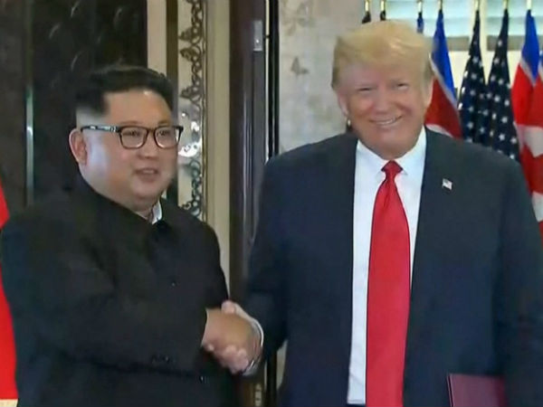 North Korean leader Kim Jong Un includes four high-powered women 