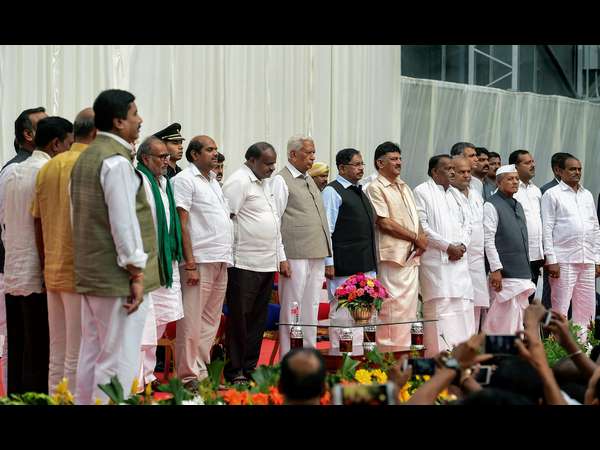 Opinion : Kumaraswamy government in Karnataka hanging in balance