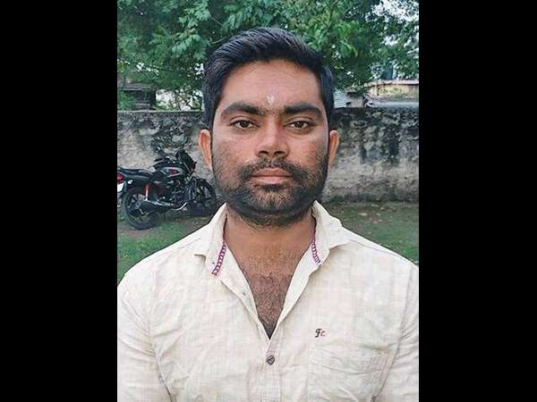 ಪರಶುರಾಮ್ ವಾಗ್ಮೋರೆ ಹಿನ್ನೆಲೆ