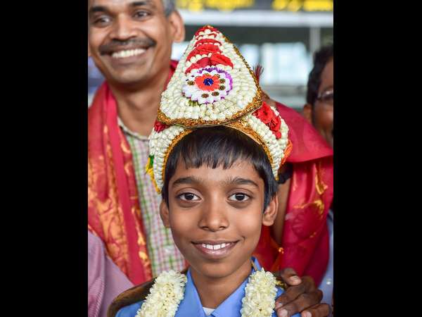  ಭಾರತದ ಅತಿ ಕಿರಿ ಗ್ರ್ಯಾಂಡ್‌ ಮಾಸ್ಟರ್‌ ಆರ್‌ ಪ್ರಜ್ಞಾನಂದ್‌ಗೆ ಅದ್ಧೂರಿ ಸ್ವಾಗತ