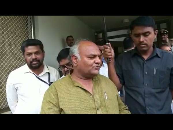 One after another meets Siddaramaiah, shocking developments in state politics 