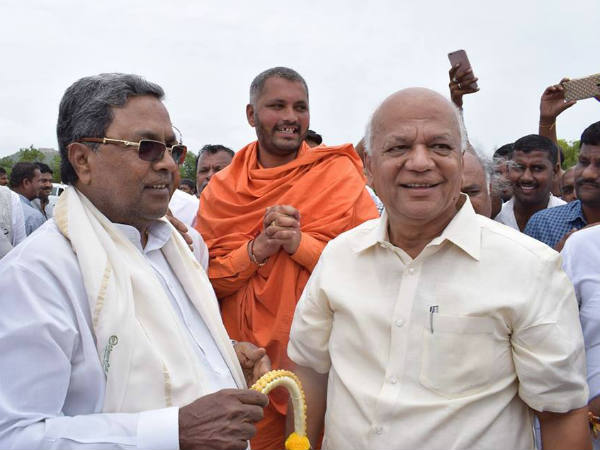 ಎಸ್‌.ಆರ್.ಪಾಟೀಲ್ ಪರ ಬ್ಯಾಟಿಂಗ್