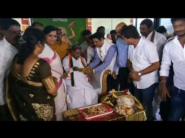 After discharged from Shanthivana Siddaramaiah heading towards Bangaluru 