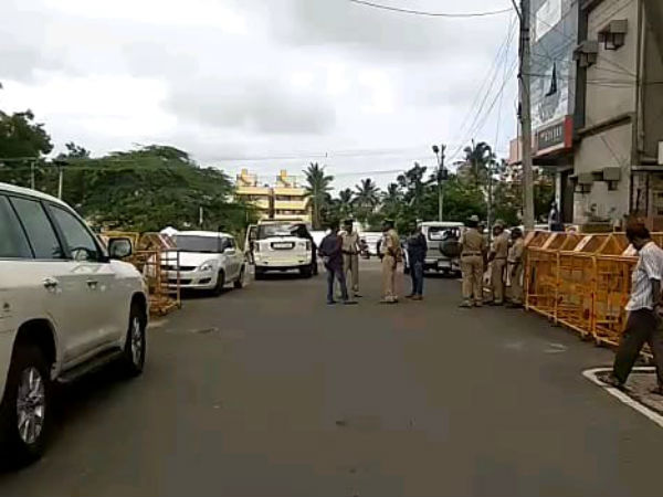 ಜನರೇ ಟೋಪಿ ಹಾಕಿದರಲ್ಲಪ್ಪಾ...