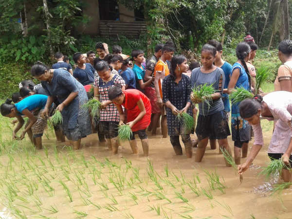 ಸಂಭ್ರಮಿಸಿದ ಮಕ್ಕಳು 