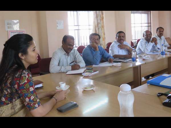 ಪಟ್ಟಣದ ರಸ್ತೆ ವಿಸ್ತರಣೆ ಬಗ್ಗೆ 