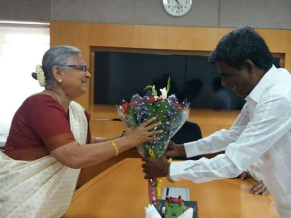 Sampark for Samarthan Kota Srinivas Poojary meets Sudha Murty 