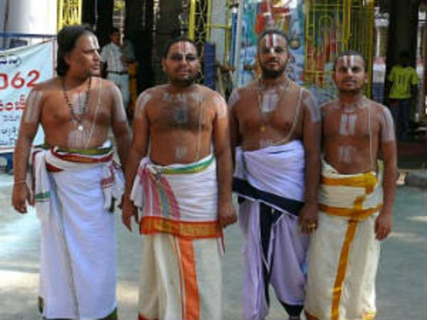 ಪುರೋಹಿತರೇ ಹೀಗೆ ಯೋಚಿಸುತ್ತಾರೆ