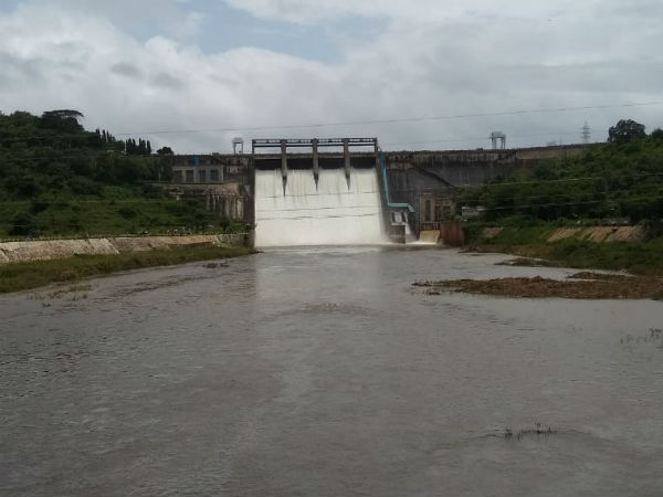 Bottle of liquor has been found in well of the Shirur Mutt