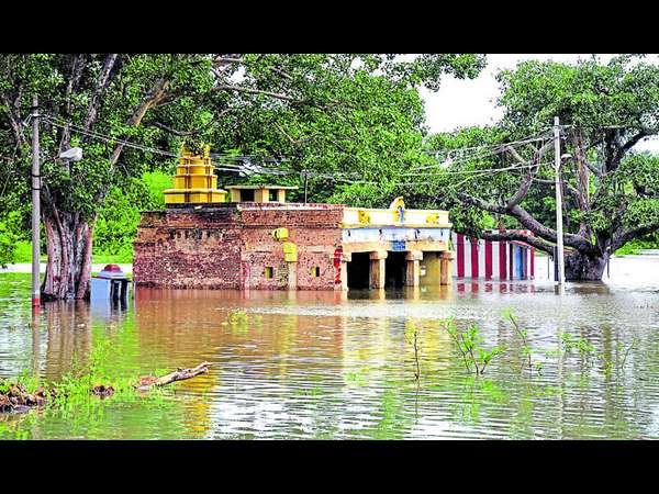 Kapila caused floods in the areas around the famous Srikanteshwaraswamy Temple in Nanjangud