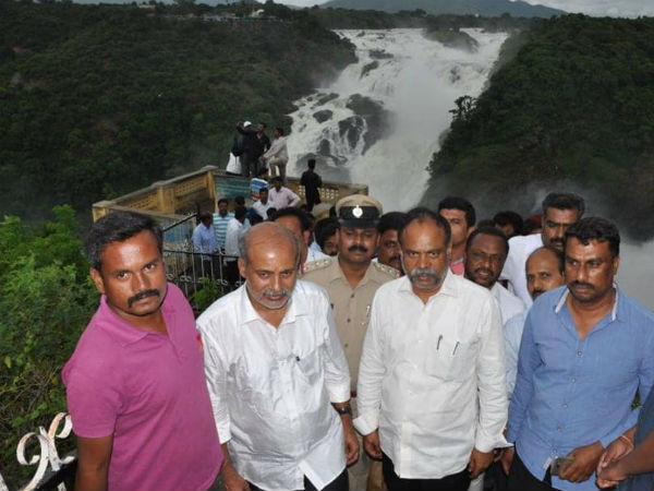 Gaganachukki Jalapatha Utsava on August 18, 19