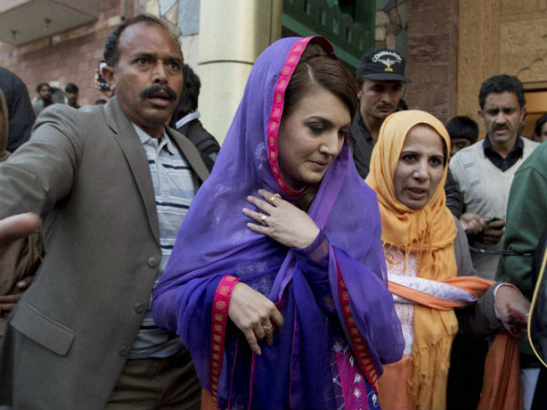 ರಹಸ್ಯ ಕಾಪಾಡಿಕೊಂಡಿರುವ ತಾಯಂದಿರು ರಹಸ್ಯ ಕಾಪಾಡಿಕೊಂಡಿರುವ ತಾಯಂದಿರು