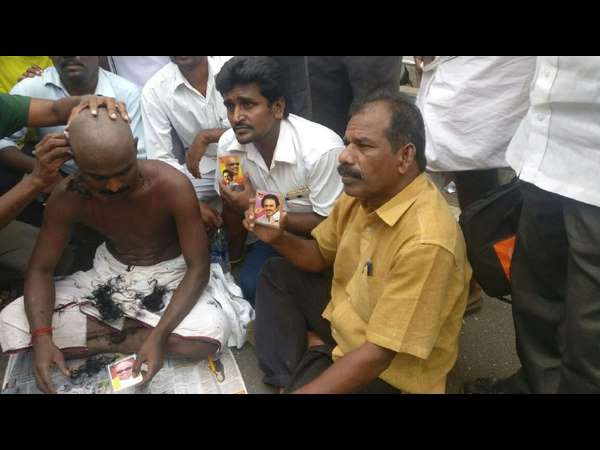 ಅಭಿಮಾನದ ಪರಾಕಾಷ್ಠೆ!