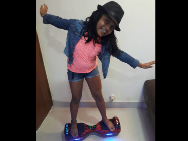 Bengaluru little girl Manya Harsha loves Hover board dance! 