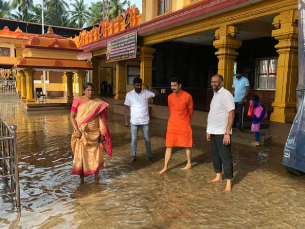 MP Nalin Kumar Kateel has visited the Durgaparameshwari temple