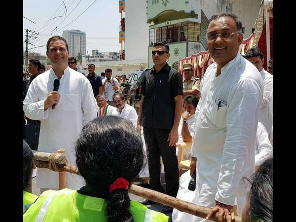 ಪಕ್ಷ ಸಂಘಟನೆ ಮಾಡುವುದು 