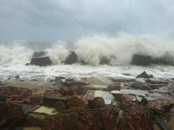 Sea erosion: 8 houses damage in Ulalla
