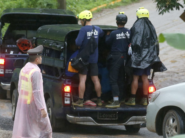 10th boy rescued from thais cave on Tuesday 10th boy rescued from thais cave on Tuesday