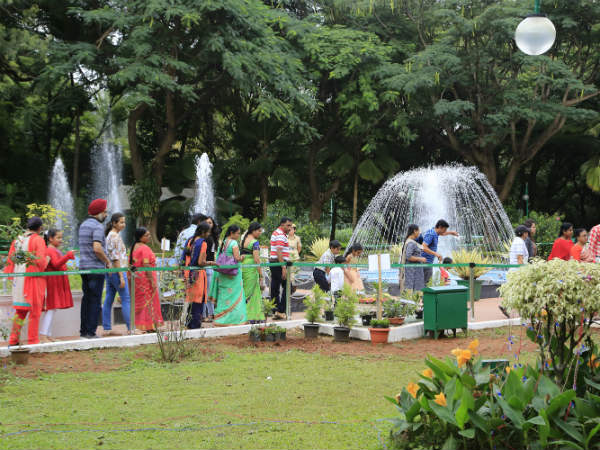 ಫೋಟೋ ತೆಗೆದು, ಮೇಲ್ ಐಡಿಗೆ ಕಳಿಸುತ್ತಾರೆ ಫೋಟೋ ತೆಗೆದು, ಮೇಲ್ ಐಡಿಗೆ ಕಳಿಸುತ್ತಾರೆ