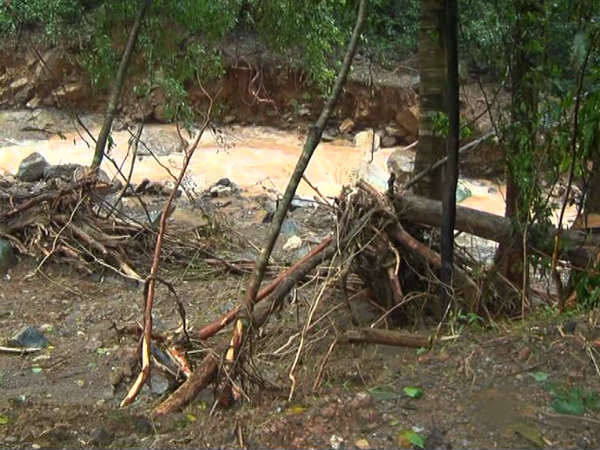  2 ವರ್ಷಗಳ ಹಿಂದೆ ಭೂಮಿಯಲ್ಲಿ ಬಿರುಕು 