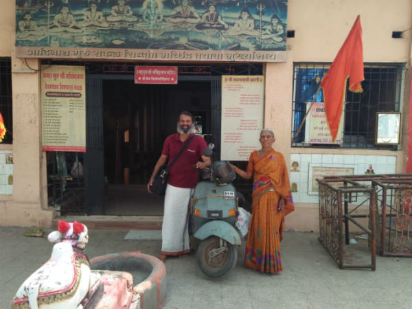 ಯಾವುದೇ ಹೋಟೆಲ್ ಗಳಲ್ಲಿ ಉಳಿಯಲಿಲ್ಲ ಯಾವುದೇ ಹೋಟೆಲ್ ಗಳಲ್ಲಿ ಉಳಿಯಲಿಲ್ಲ