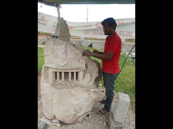  ಪ್ರತಿರೂಪ ಪಡೆದ ದೇವಾಲಯಗಳು 