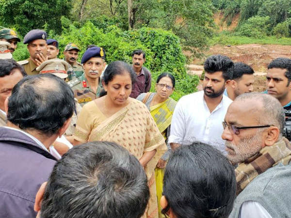 ರಾಜ್ಯ ಸರ್ಕಾರವನ್ನು ಟೀಕಿಸಲು ನಮ್ಮಲ್ಲಿ ಸರಕಿದೆ