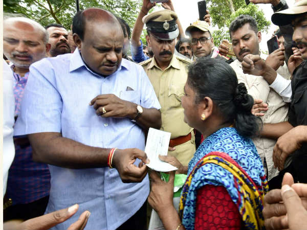 ವೈದ್ಯಕೀಯ ಪರಿಹಾರಕ್ಕೆ ಬೇಡಿಕೆ ಇಡುವವರು ದಾಖಲಾತಿ ತನ್ನಿ