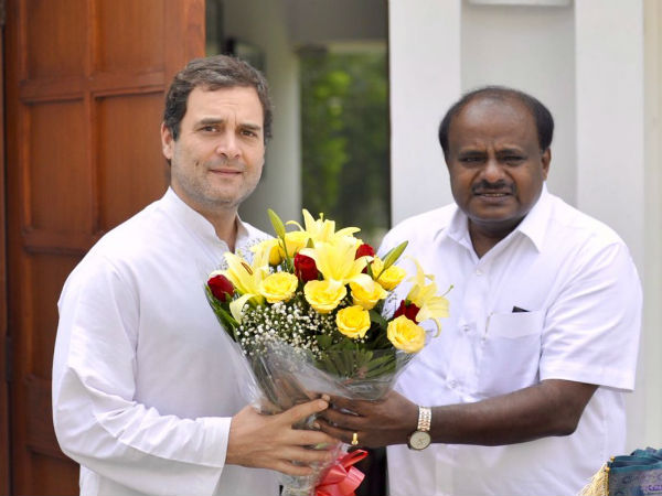 ರಾಹುಲ್ ಗಾಂಧಿ ಭೇಟಿ ರಾಹುಲ್ ಗಾಂಧಿ ಭೇಟಿ