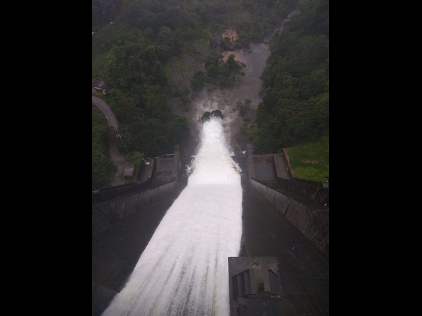 ತುಂಬಿ ತುಳುಕುತ್ತಿರುವ ಜಲಾಶಯಗಳು!