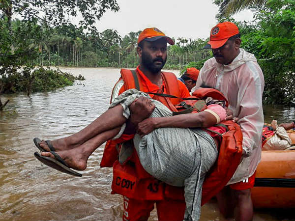 ಯೋಧರಿಂದ ರಕ್ಷಣಾ ಕಾರ್ಯಾಚರಣೆ