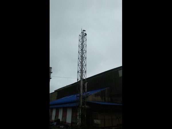 Labour sat down in generator tower and protested 