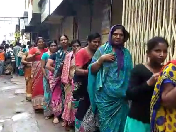 Saree will give to Double Discount at BS Chanabasappa Textile Store 