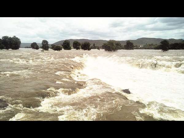 ಎಲ್ಲೆಂದರಲ್ಲಿ ಜಲರಾಶಿಯ ವೈಭವ