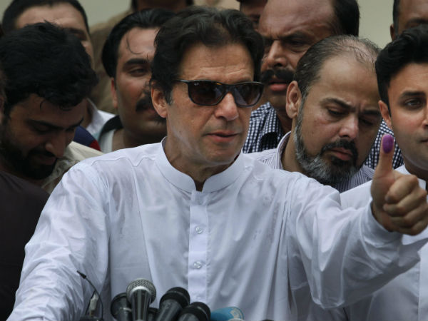 imran-khan-to-take-oath-on-saturday-sidhu-will-attend-the-ceremony