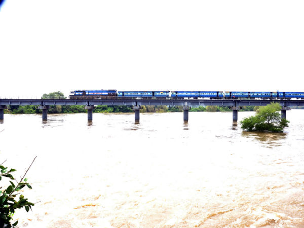 ವಾಹನಗಳ ಸಂಚಾರ ರದ್ದು 