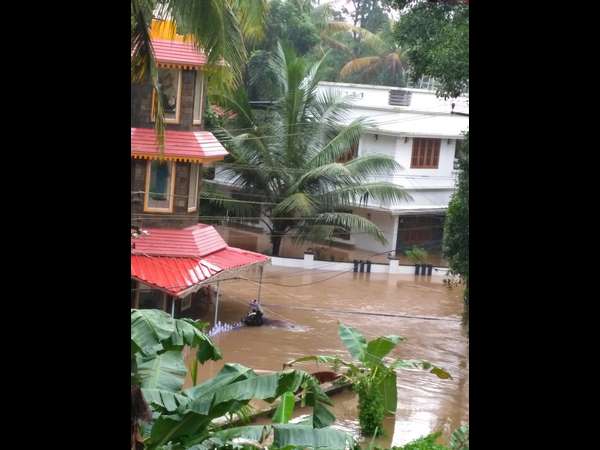 ಸಂಕಷ್ಟದಲ್ಲಿ ಪ್ರವಾಸಿಗರು