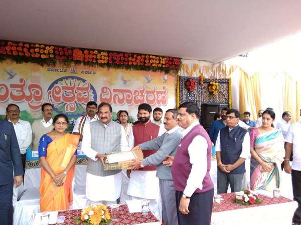 ಚಿಕ್ಕಮಗಳೂರಿನಲ್ಲಿ ಸರಳವಾಗಿ ಆಚರಣೆ ಚಿಕ್ಕಮಗಳೂರಿನಲ್ಲಿ ಸರಳವಾಗಿ ಆಚರಣೆ