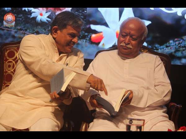 ಪುಸ್ತಕ ಪರಿಚಯಿಸಿದ ದತ್ತಾತ್ರೇಯ ಹೊಸಬಾಳೆ