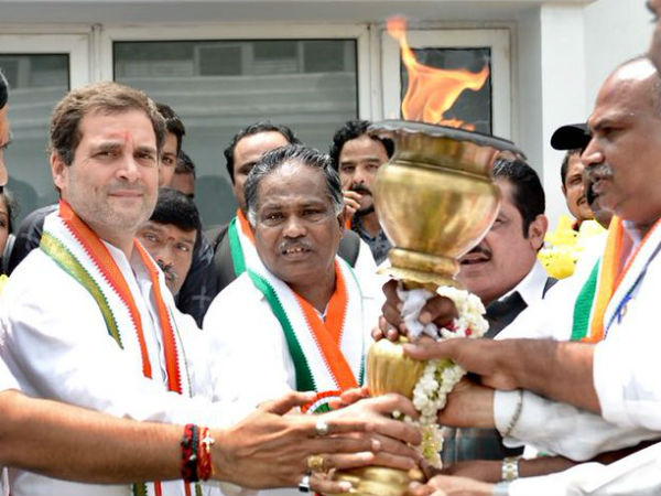 Congress members of assembly and parliment giving month away salary for Kerala Congress members of assembly and parliment giving month away salary for Kerala