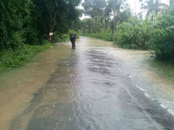  ಪರಿಹಾರ ಕೇಂದ್ರಗಳಲ್ಲಿ ಸಂತ್ರಸ್ತರೊಂದಿಗೆ ಸಮಾಲೋಚನೆ