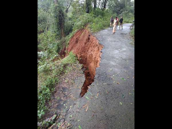 One dead near Sampanje due to land sliding