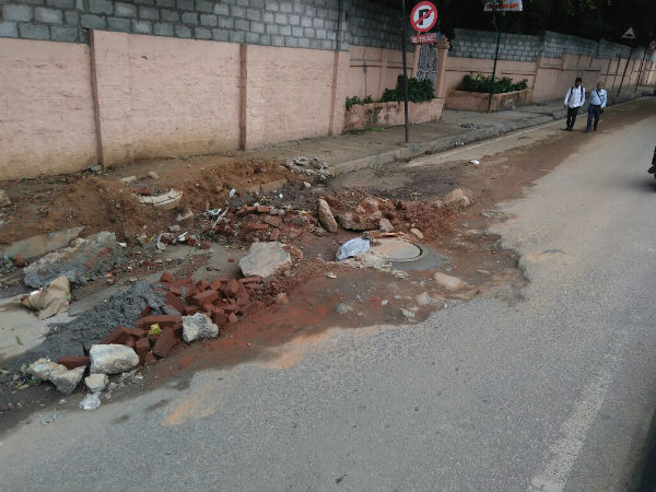 ಬಿಬಿಎಂಪಿ ಹಾಗೂ ಜಲಮಂಡಳಿಯಿಂದ ನಿರ್ಲಕ್ಷ್ಯ ಬಿಬಿಎಂಪಿ ಹಾಗೂ ಜಲಮಂಡಳಿಯಿಂದ ನಿರ್ಲಕ್ಷ್ಯ