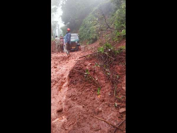  ರಸ್ತೆ ಸಂಚಾರ ಸಂಪೂರ್ಣ ಬಂದ್