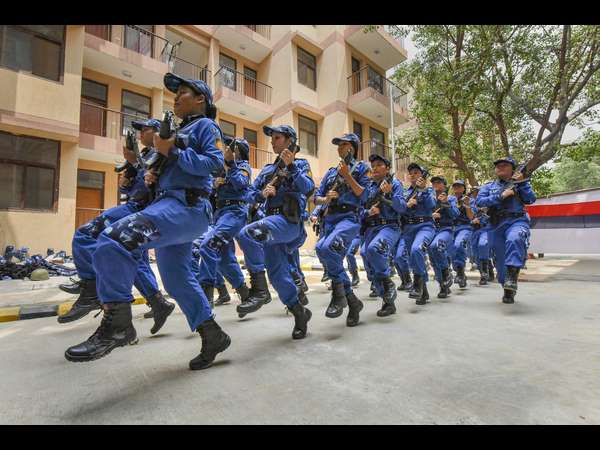 ಬಳಸುತ್ತಿರುವ ಗನ್‌ಗಳು