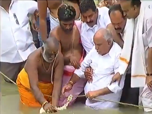 ಯಡಿಯೂರಪ್ಪ ಅವರ ವಯಸ್ಸು ಸಹ ಕಾರಣ