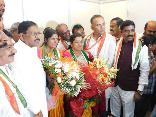 ಮೇಯರ್, ಉಪ ಮೇಯರ್‌ಗೆ ಅಭಿನಂದನೆ