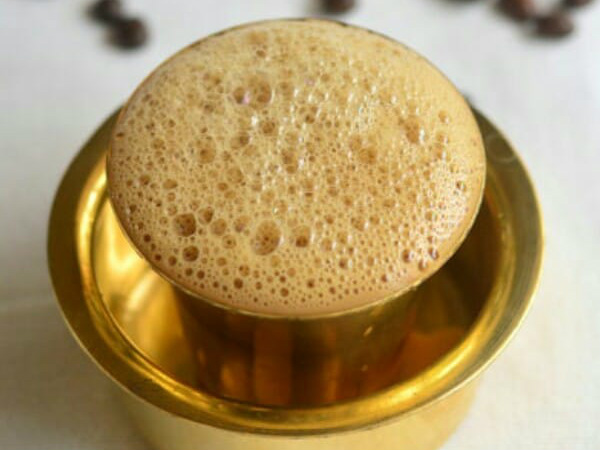 ಕಾಫಿ ಪರಿಮಳ ಮೈ ಮನಸುಗಳನು ಜಾಗೃತಗೊಳಿಸುತ್ತೆ ಕಾಫಿ ಪರಿಮಳ ಮೈ ಮನಸುಗಳನು ಜಾಗೃತಗೊಳಿಸುತ್ತೆ