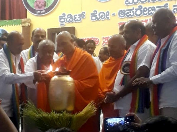 ದೇವೇಗೌಡರ ಹಸ್ತರೇಖೆ ನೋಡಿ ನೀನು ಚಕ್ರವರ್ತಿ ಆಗುತ್ತೀಯ ಎಂದು ಹೇಳಿದ್ದ 